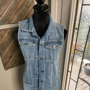 Vintage Guess dress vest with pockets /denim jackets
